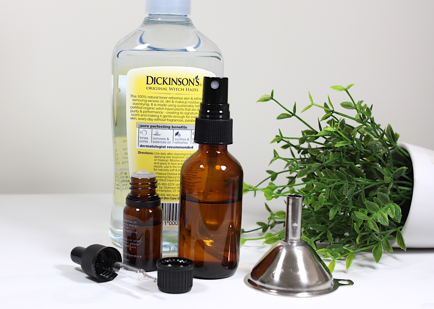 What Are The Ingredients In Pooph Spray