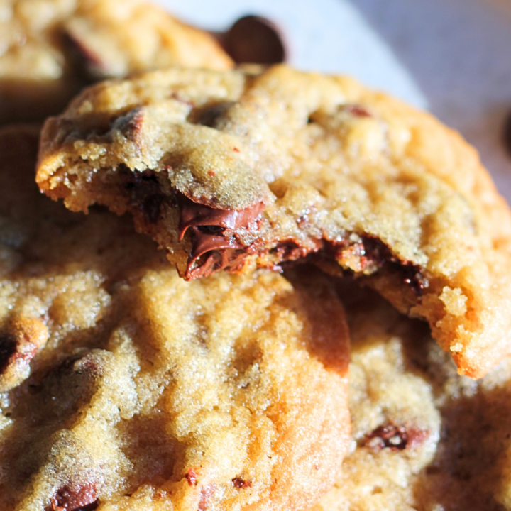 crisp & chewy chocolate chip cookies