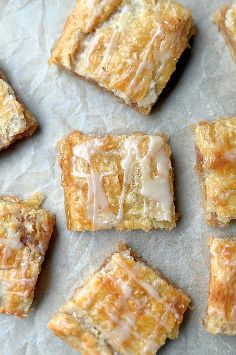 Apple Pie Bars (Step-by-Step With Pictures)